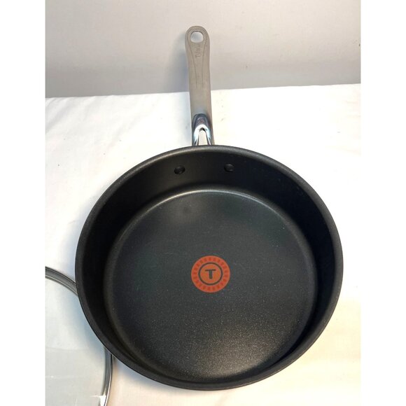 T-Fal Nonstick Fry Pan With Glass Lid 10" Diameter Aluminum Cookware - Picture 5 of 7